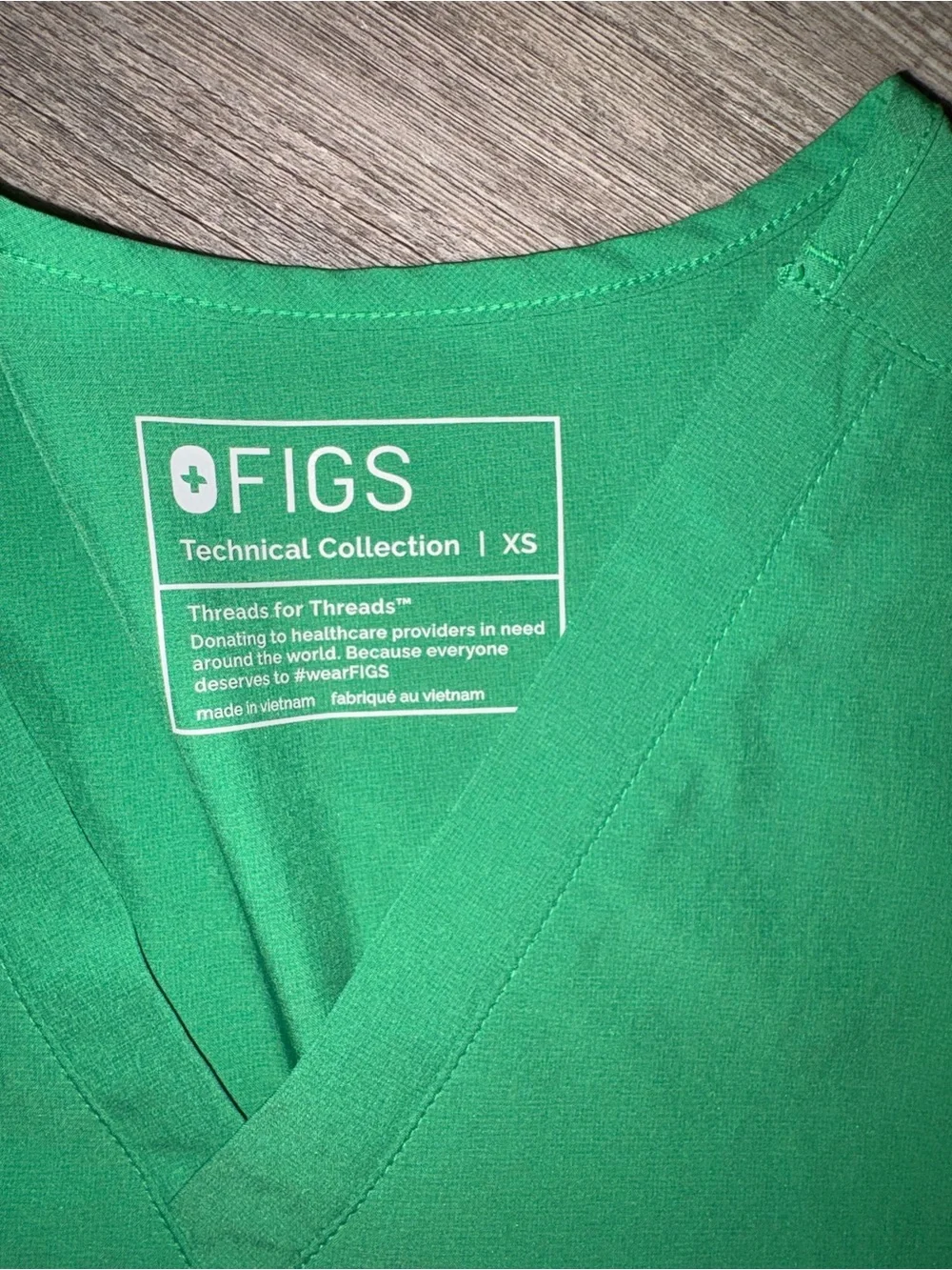 FIGS Safety Green FreeX Scrubs XS- Catarina Top, XS/P Zamora Bottoms